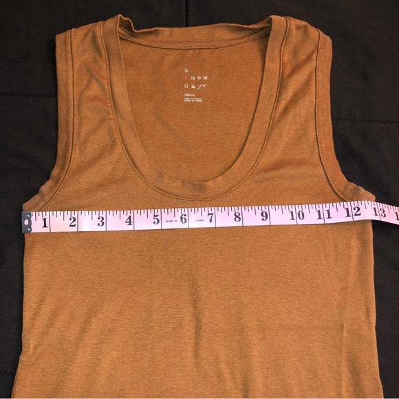 Sleeveless top - Picture 7 of 8